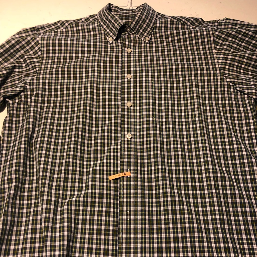 Vineyard vines murray shirt like new condition